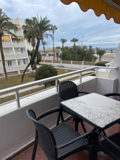Agradable Apto A Pie De Playa Caleta De Velez Zewnętrze zdjęcie