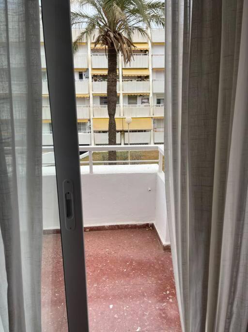 Agradable Apto A Pie De Playa Caleta De Velez Zewnętrze zdjęcie